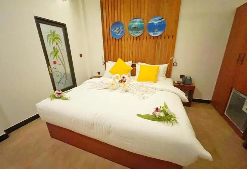 اتاق لوکس با بالکن و چشم‌انداز دریا, Beach Stone