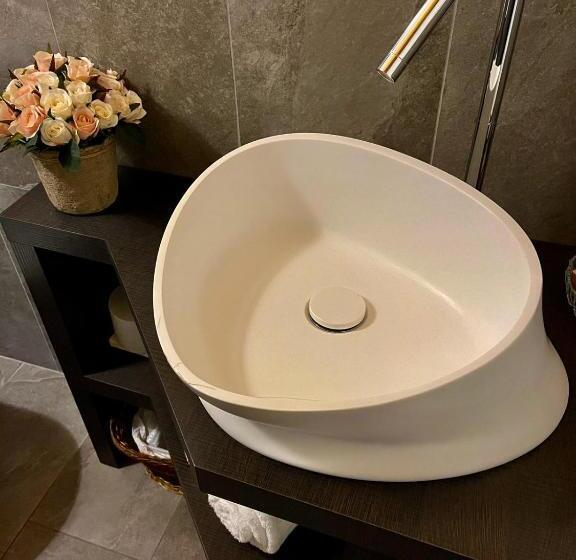 Номер Deluxe, La Corte Del Governo 565