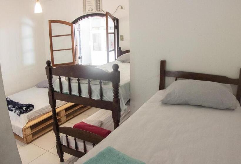 이코노이 4인룸, Pousada Pérola Do Guarujá Ltda Me