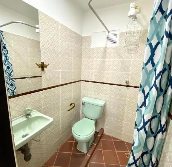 اتاق استاندارد, Ding Dong Hostel