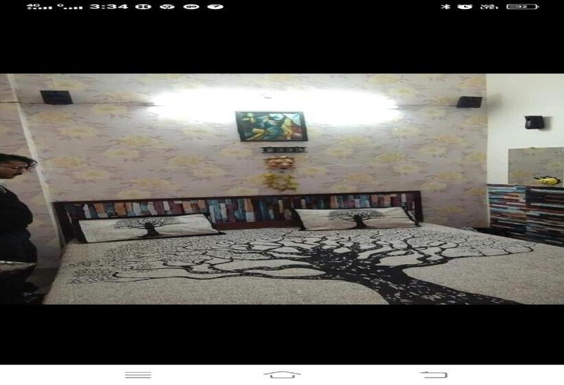 اتاق لوکس سه تخته, Pop 83911  Staywell