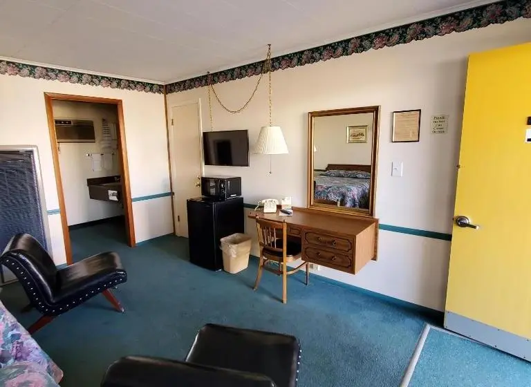 Standard Neljän Hengen Huone, Robin Hood Motel