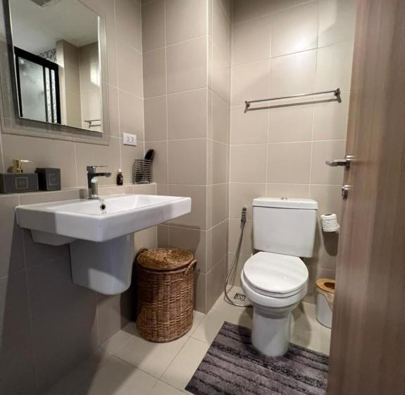 استودیوی استاندارد, Roomquest Hua Hin Lahabana