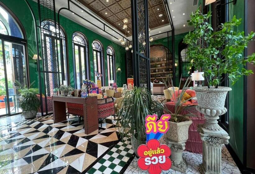 استودیوی استاندارد, Roomquest Hua Hin Lahabana