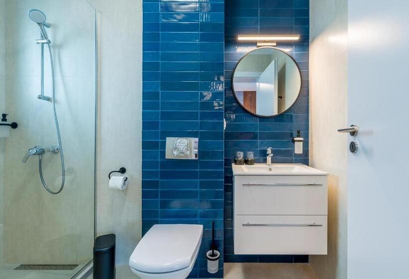 استودیو استاندارد با بالکن, Sarmihouse