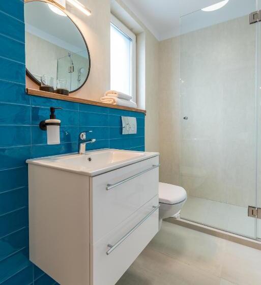 استودیو استاندارد با بالکن, Sarmihouse