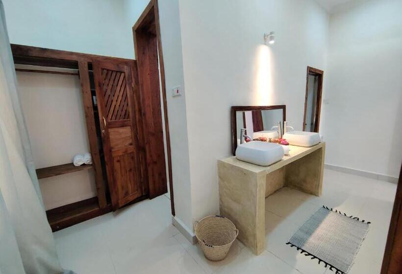 غرفة إقتصادية, Frangi Pwani