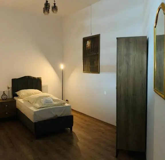 اتاق استاندارد, Hr Rooms