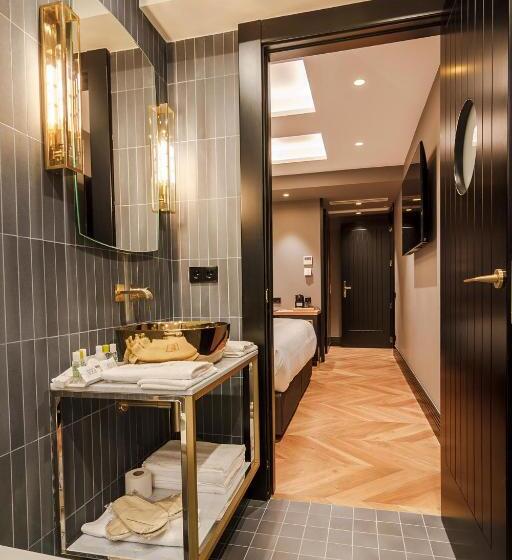 سوییت اجرایی, Ibizas