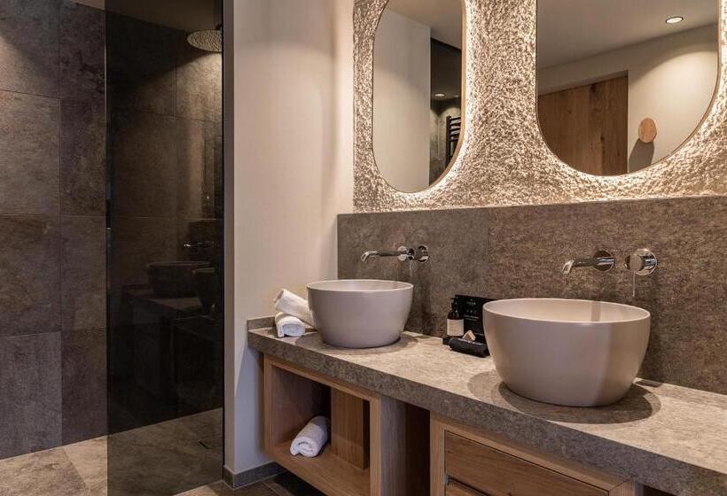 סוויטה עם ג'קוזי, Santre Dolomythic Home