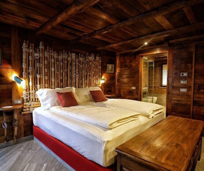 Номер Deluxe, Café Quinson Relais De Charme