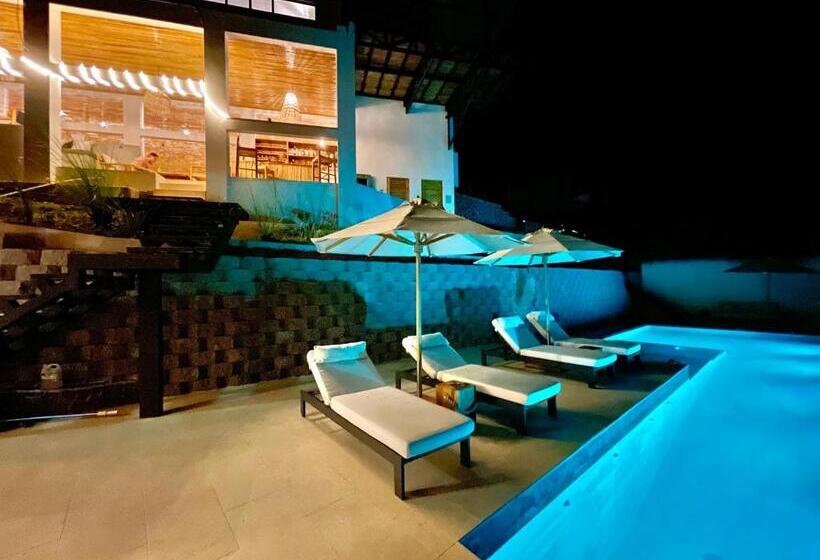 إستوديو قياسى مطل على البحر, Organica Yoga Shelter