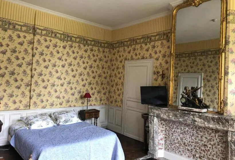 ファミリールーム, Château D En Haut