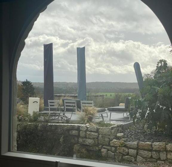 דירת שני חדרים, La Chocolaterie