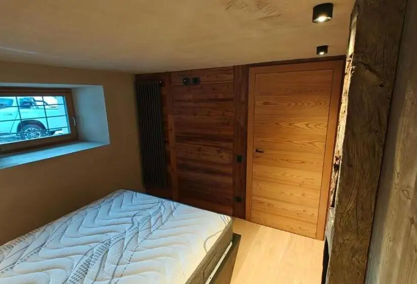 Huoneisto 1 Makuuhuone Pohjakerros, Bed & Breakfast Alchemilla