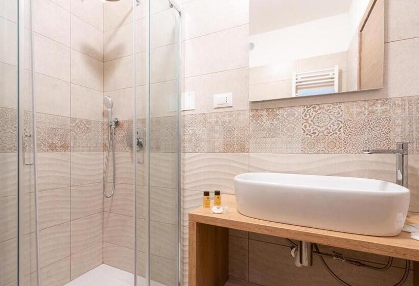 غرفة كومفورت ثلاثية, Amareclub Red Sun Village