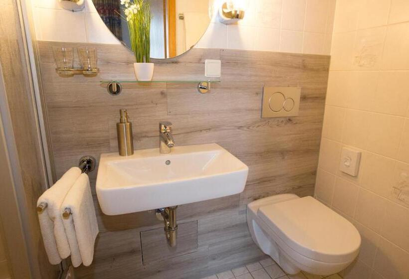 غرفة عائلية, Restaurant Wilhelmsbad