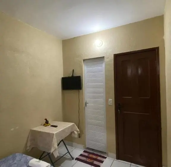 اتاق استاندارد یک نفره, Rioslz Hostel