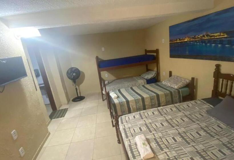 家庭间, Rioslz Hostel