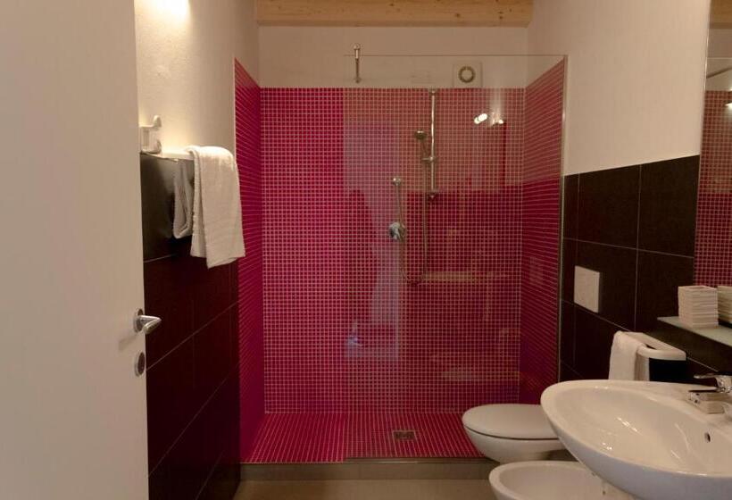 バルコニー付きデラックスルーム, Marigold