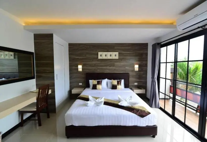 اتاق سوپریور با تخت بزرگ, The Room Boutique
