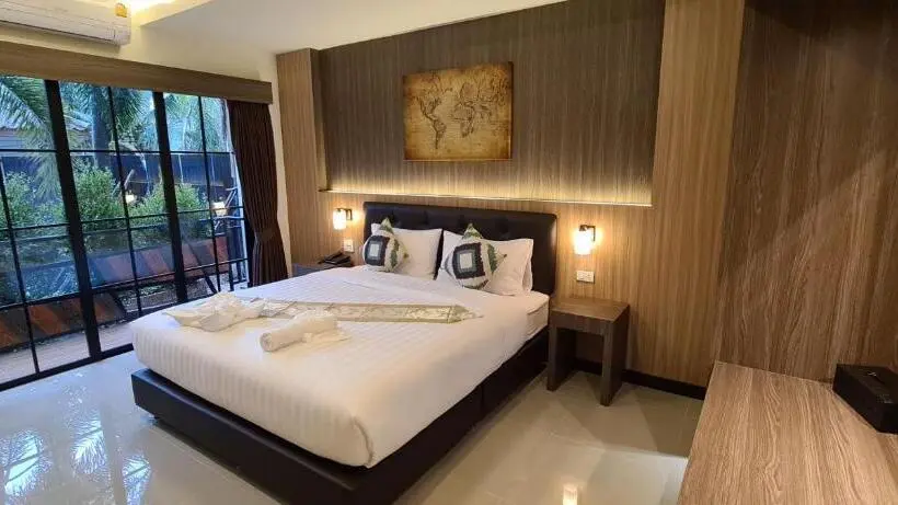 اتاق لوکس با تخت بزرگ, The Room Boutique