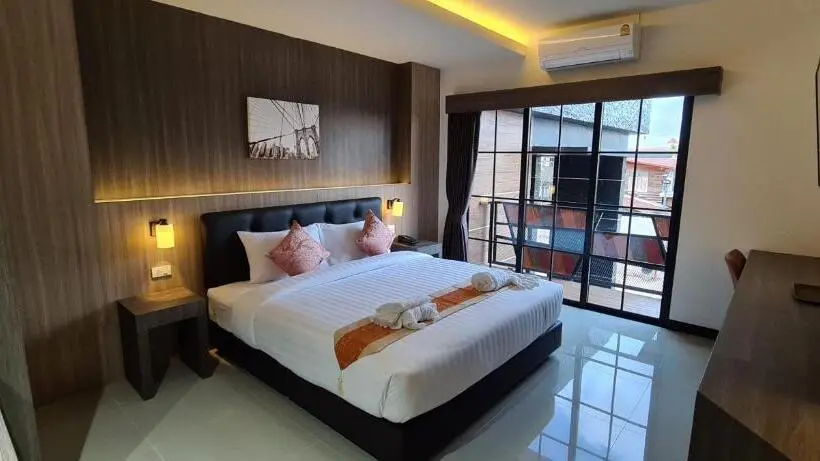 اتاق لوکس با تخت بزرگ, The Room Boutique
