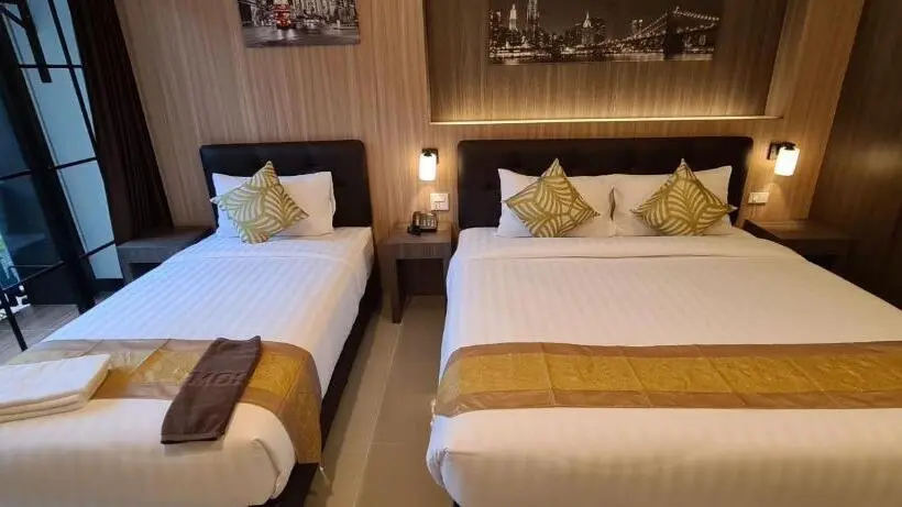 اتاق لوکس خانوادگی, The Room Boutique