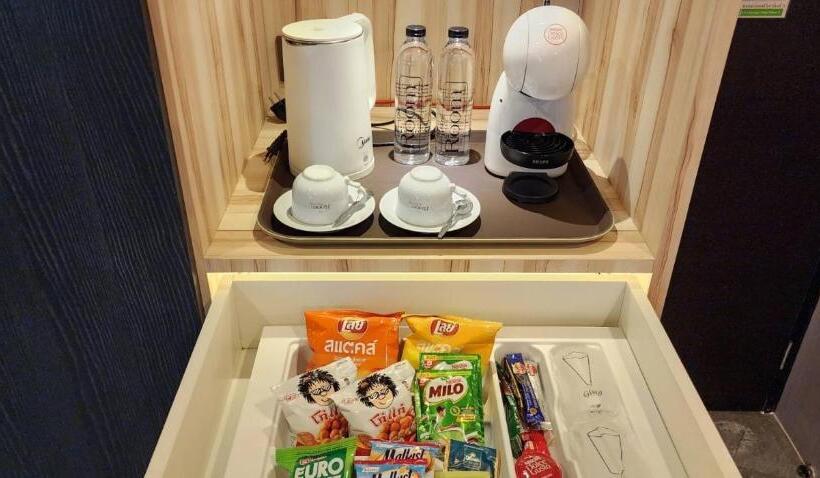 スタンダードスタジオ, The Room Boutique