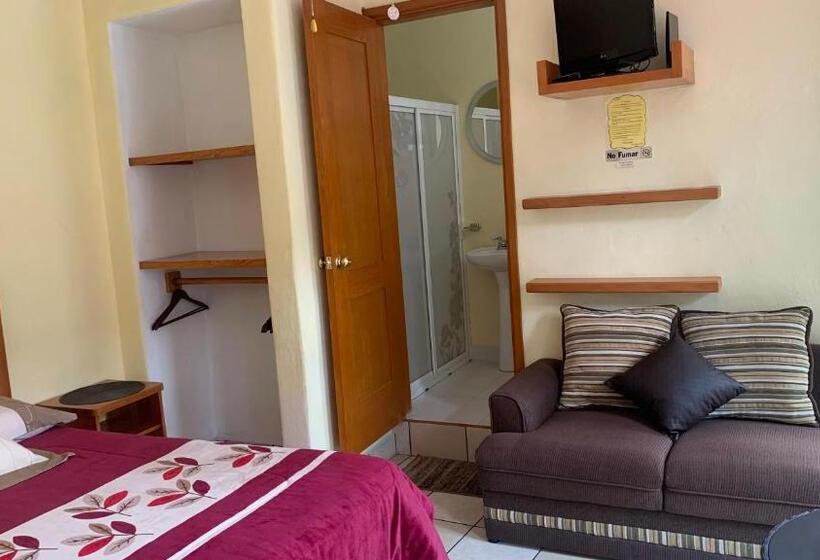 اتاق استاندارد چهار تخته, Posada El Campanario