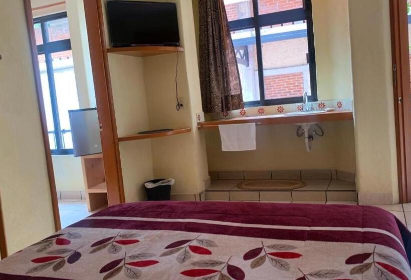 اتاق استاندارد چهار تخته, Posada El Campanario