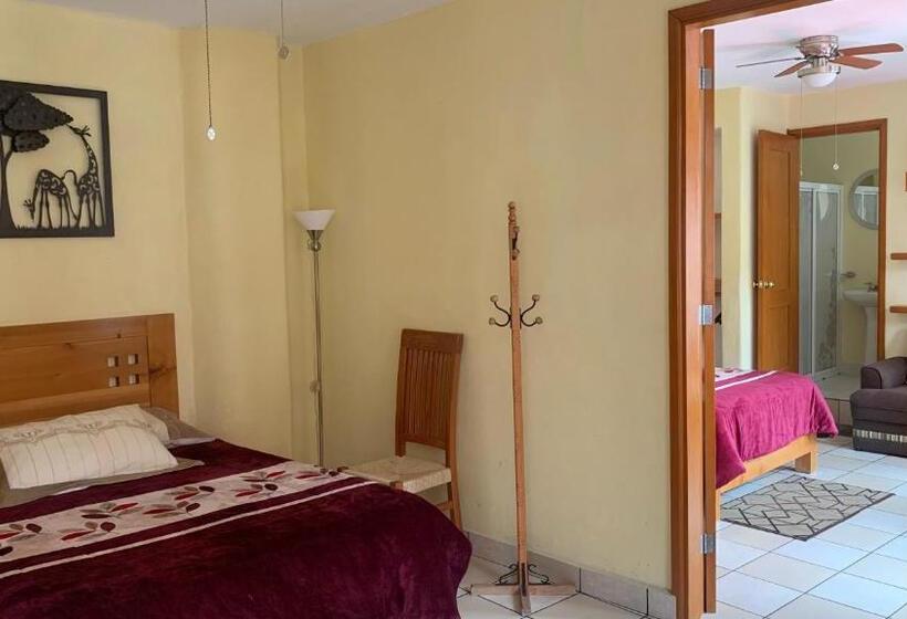 اتاق استاندارد چهار تخته, Posada El Campanario