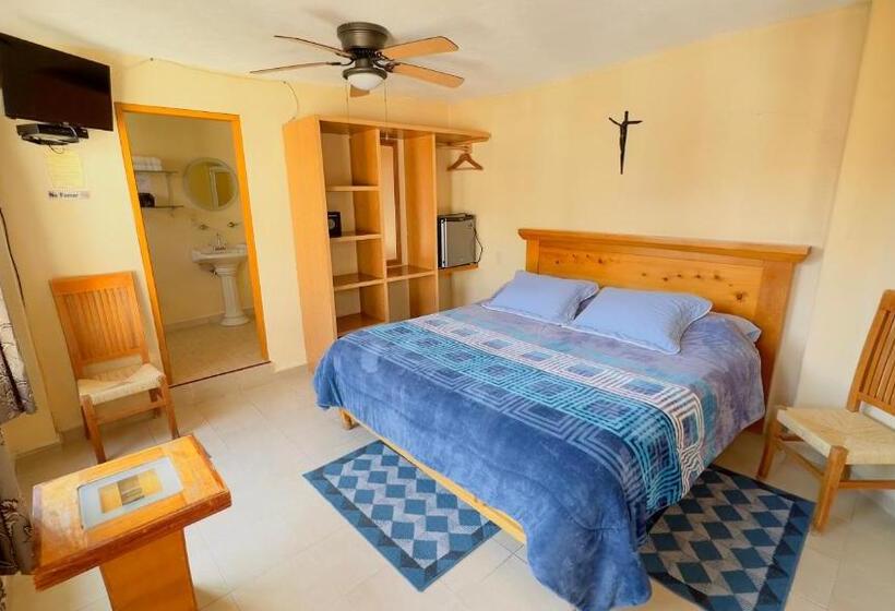 Standard Triple Room with Terrace, Posada El Campanario