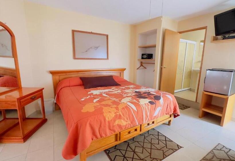 Standard Triple Room with Terrace, Posada El Campanario