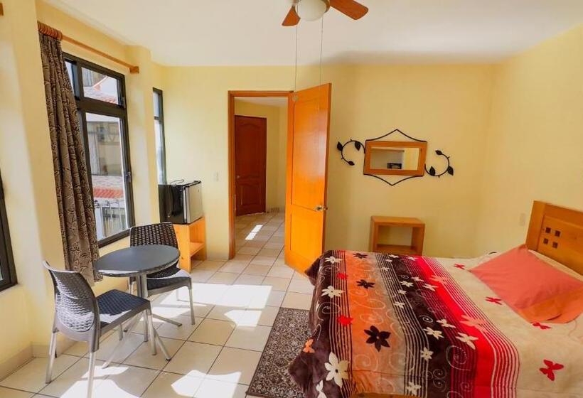 اتاق استاندارد چهار تخته, Posada El Campanario
