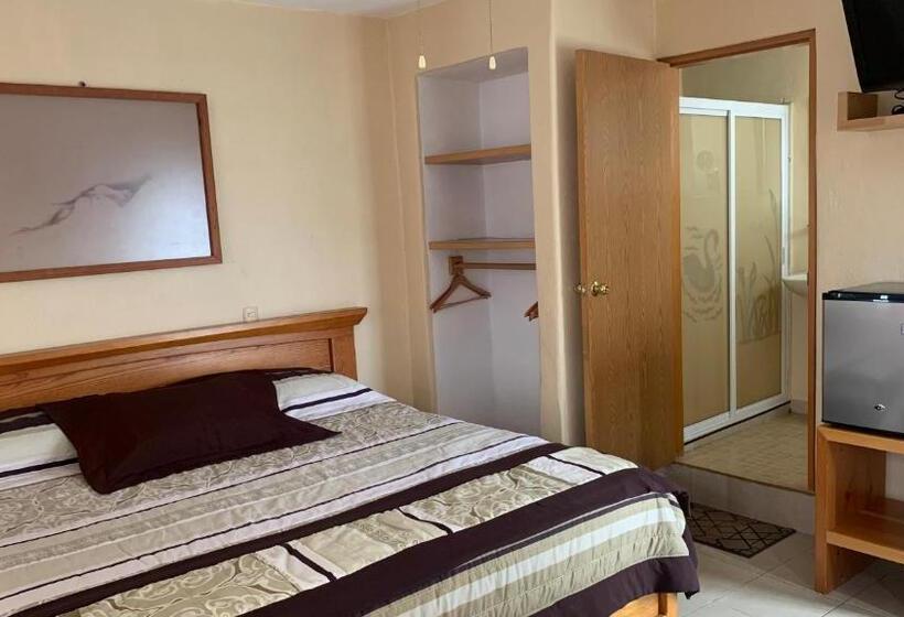 Standard Triple Room with Terrace, Posada El Campanario