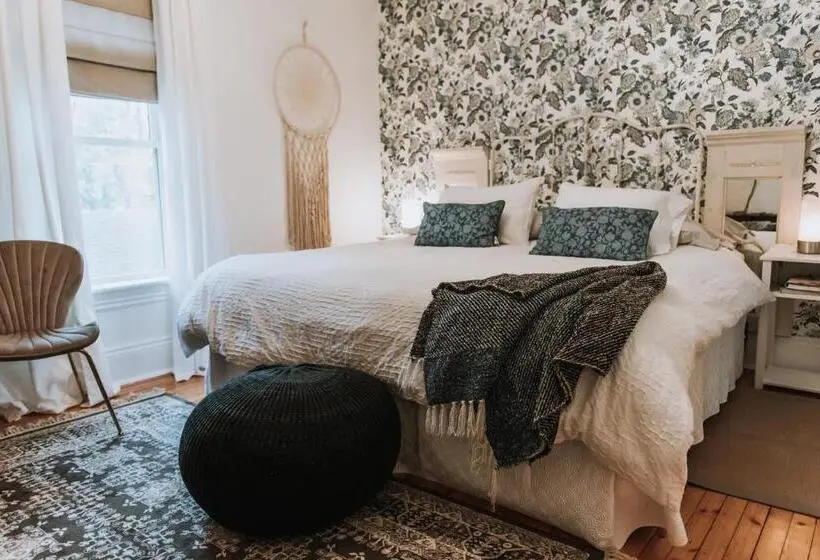 اتاق استاندارد با تخت بزرگ, Tranquil Days Guest House   A Truly Exceptional Bed And Breakfast