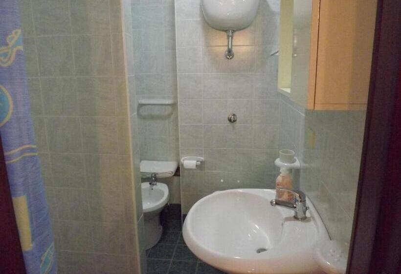 غرفة قياسية ثلاثية, B&b La Balaustra