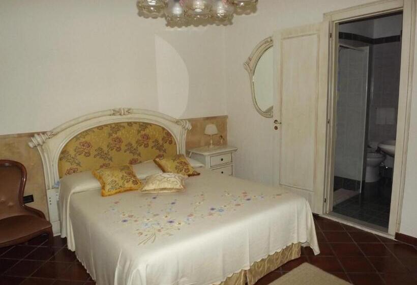 غرفة قياسية ثلاثية, B&b La Balaustra