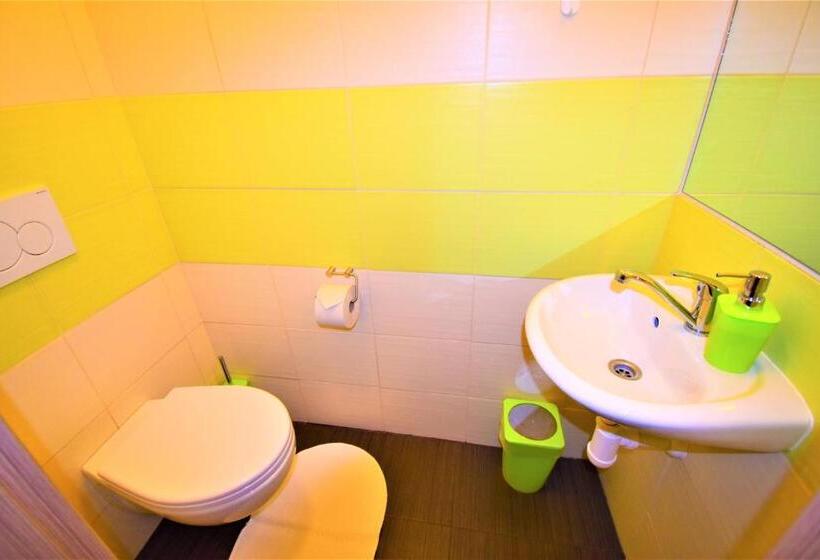 Economy Quadruple Room, Penzion Privat Siesta