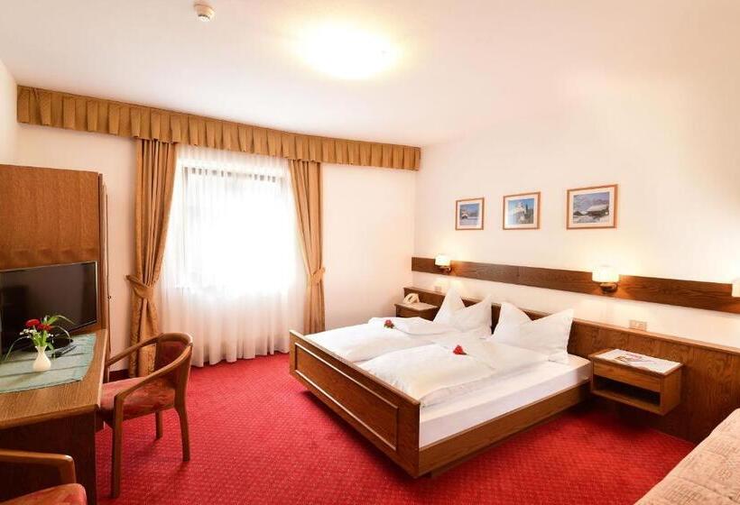 标准间, River Hotel Post