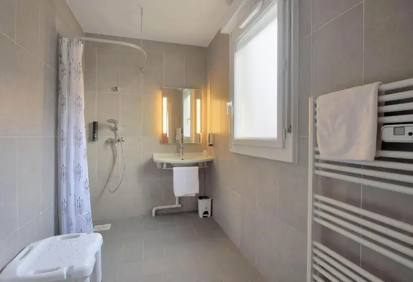 身障者適用スタンダードルーム, B&b Hotel Le Tréport Friville