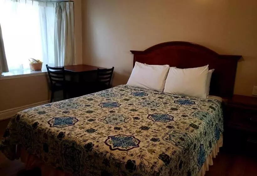 اتاق استاندارد, Blue Moon Motel
