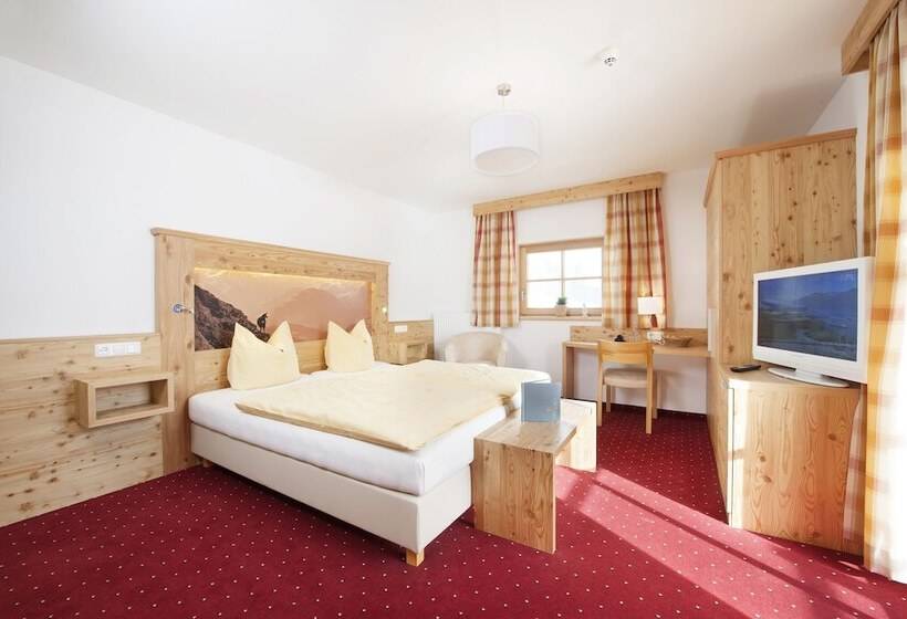 اتاق استاندارد با چشم‌انداز کوهستان, Beim Hochfilzer Superior 4 Sterne