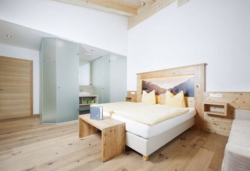 اتاق استاندارد سه نفره, Beim Hochfilzer Superior 4 Sterne