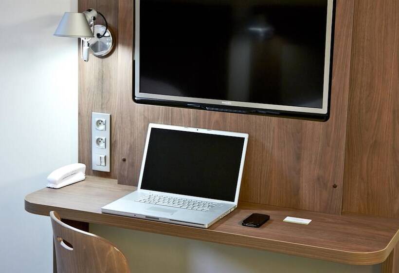 Номер Стандарт, Campanile Nancy Centre Gare