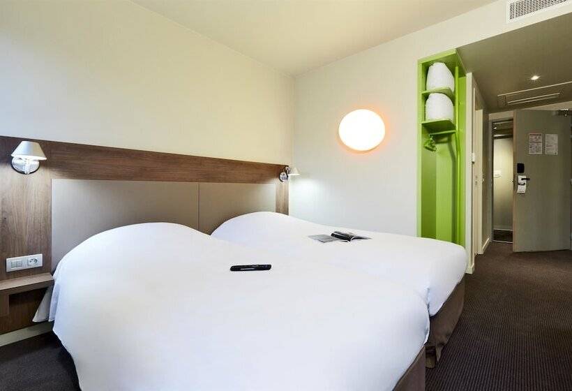 Номер Стандарт, Campanile Nancy Centre Gare