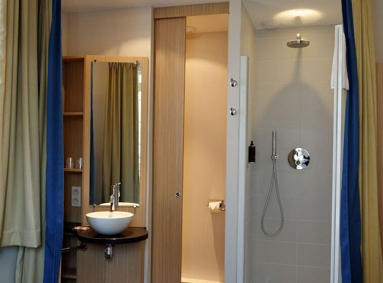 标准间, Castel Victoria