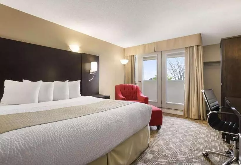 キングサイズベッドのスタンダードルーム, Days Inn & Suites By Wyndham North Bay Downtown