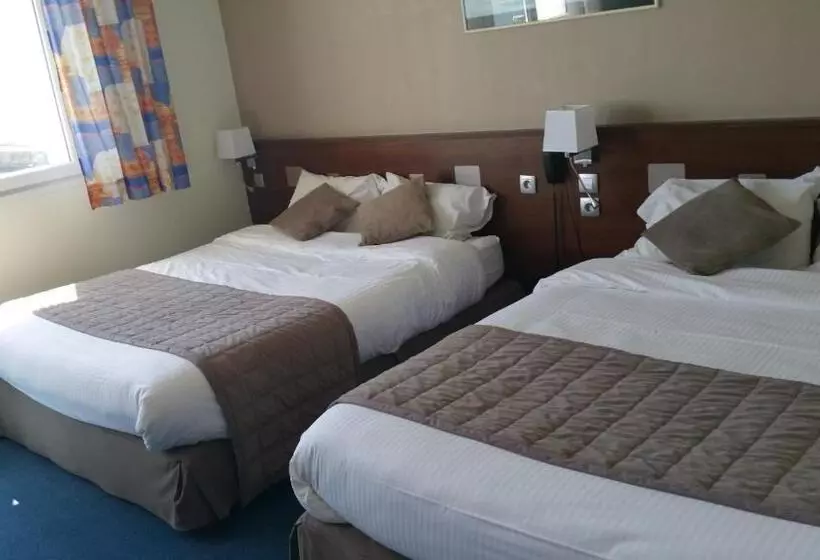 Standard Quadruple Room with Bunk Beds, De La Mer